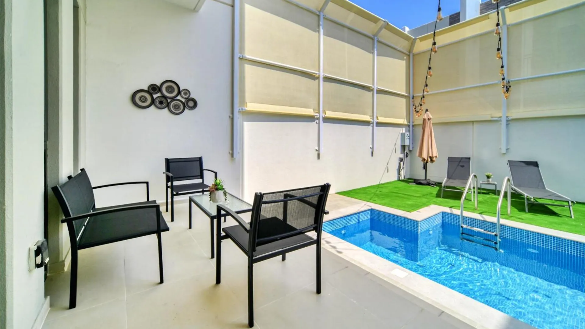 Stunning Private Pool 4 Bedroom House - Damac Hills 2 Dubai Land United Arab Emirates